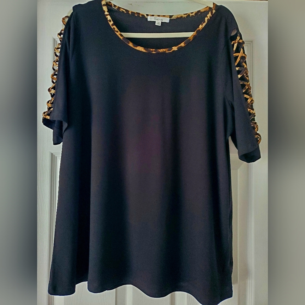Black Top with Leopard Print Accents EUC